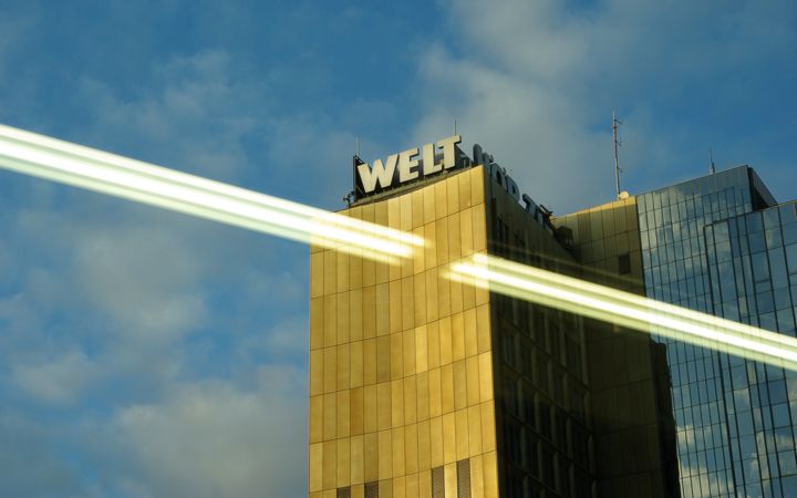 Photographie intitulée "The Welt" par Globuline, Œuvre d'art originale,