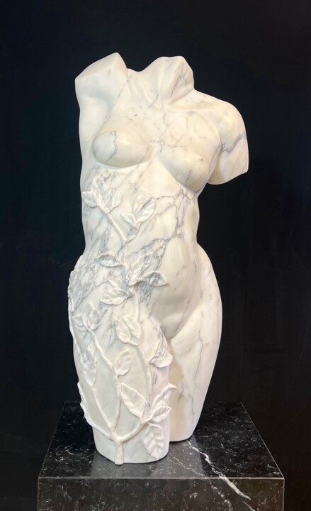 Sculpture,  34,7x15,8 in 