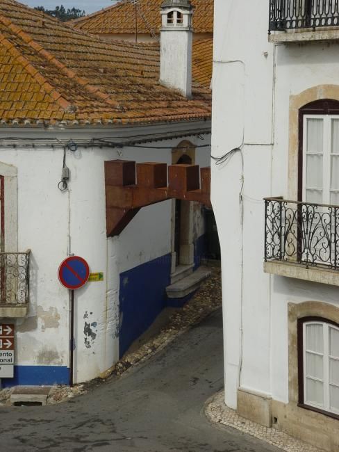 Peinture intitulée "Porta do castelo em…" par Gonçalo Condeixa, Œuvre d'art originale