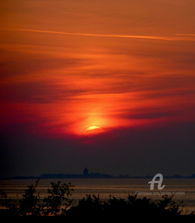 Photography titled "sunset north sea" by Gor Don(Gnie), Original Artwork, Digital Photography