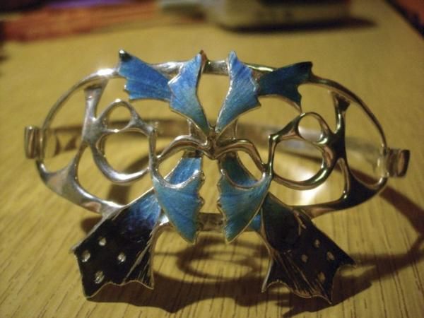 Design getiteld "butterfly-armring" door Grande, Origineel Kunstwerk