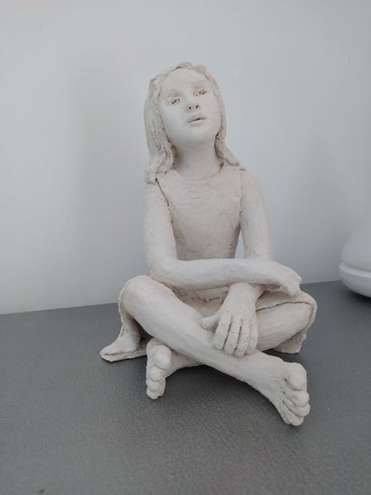 雕塑 标题为“"Dans la lune"” 由Marie Granger (Mahé), 原创艺术品, 粘土
