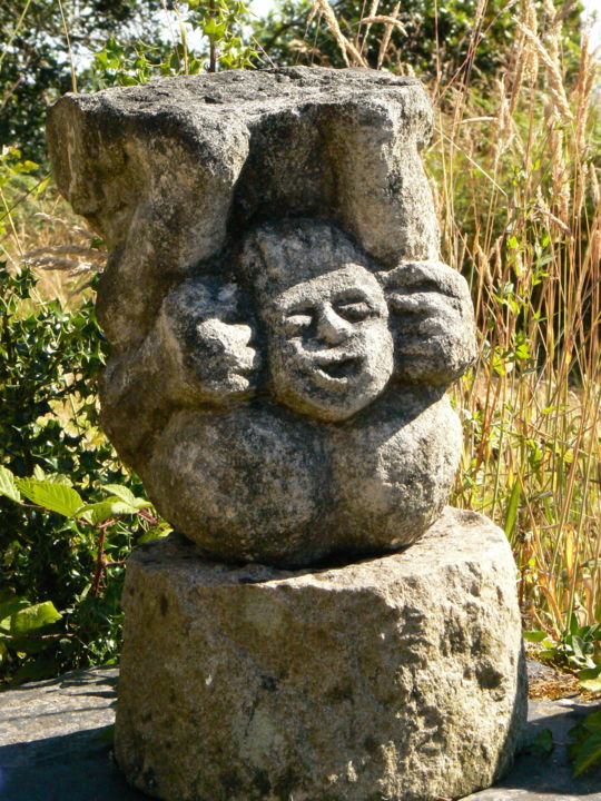 Sculpture intitulée "gargouille" par Venner Fanch, Œuvre d'art originale, Pierre