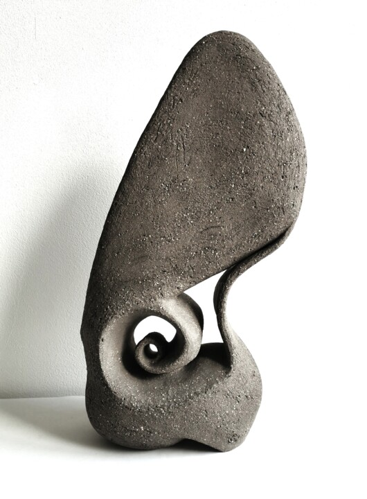 Sculpture intitulée "Calma - Gris" par Grazia Compagnino, Œuvre d'art originale, Argile