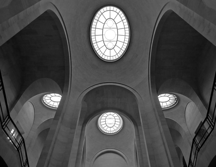 Photographie intitulée "Louvre, escalier Da…" par Grégory Lejeune, Œuvre d'art originale