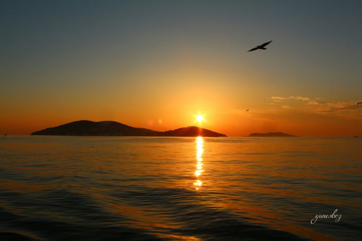 "İsland" başlıklı Fotoğraf Güneş Boz (gunesboz) tarafından, Orijinal sanat,