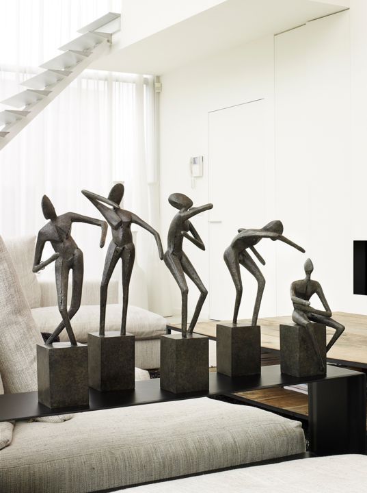 Skulptur mit dem Titel "In Harmony - Set of…" von Guy Buseyne, Original-Kunstwerk, Bronze