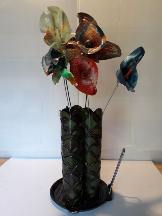 Sculpture intitulée "Trilogie de vases c…" par Guy Romedenne, Œuvre d'art originale, Métaux