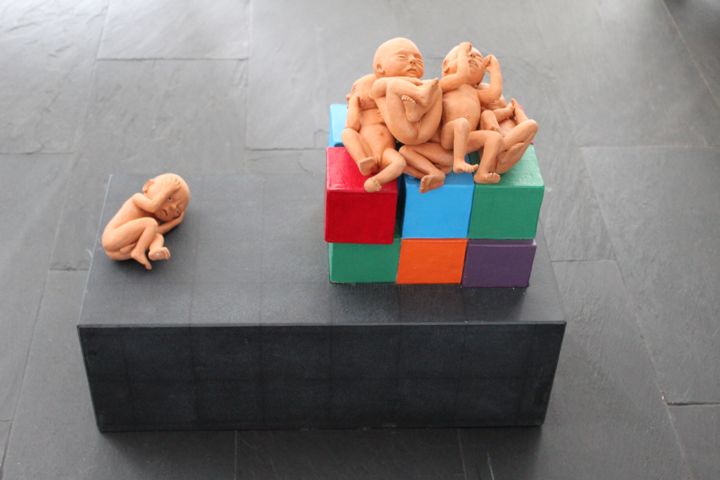 Escultura intitulada "Puzzle of a Downfal…" por Guy Tucker, Obras de arte originais