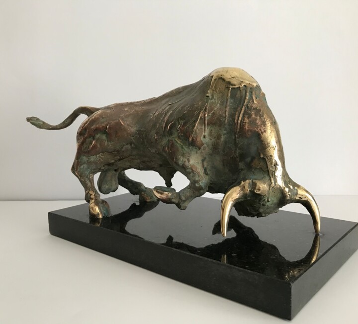 Escultura intitulada "Toro" por Gyunay Aliev, Obras de arte originais, Bronze