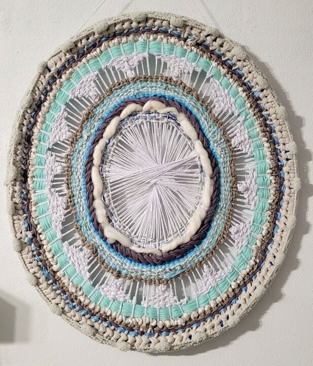 Arte têxtil intitulada "Paz" por Kira Habyb Abud, Obras de arte originais, Fio