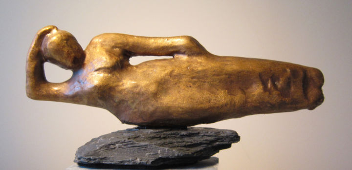 Scultura intitolato "Venus on the rock" da Bozena Happach, Opera d'arte originale, Resina