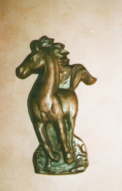 Sculpture titled "cheval_au_galop.jpg" by Hasch, Original Artwork, Casting