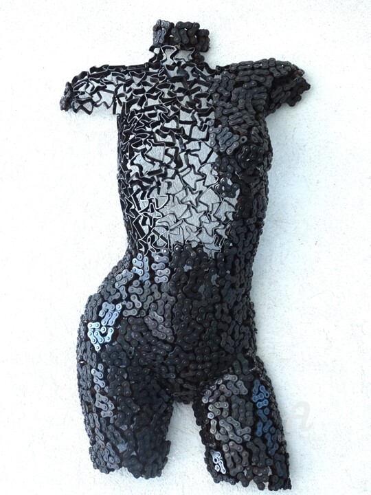 Sculpture titled "Demi buste femme" by Hassan Laamirat, Original Artwork, Metals