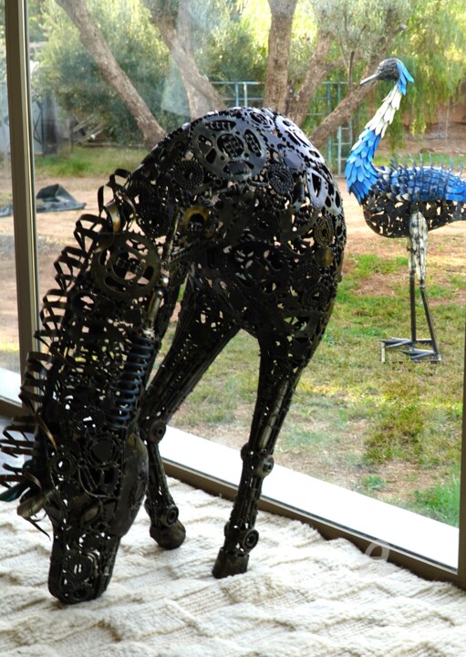 Sculpture titled "Demi cheval" by Hassan Laamirat, Original Artwork, Metals