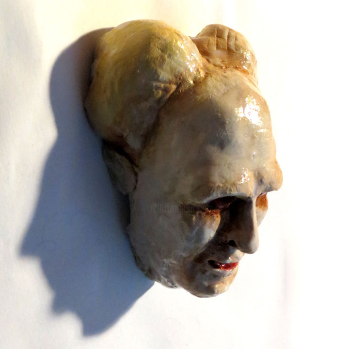 Sculpture titled "drakul" by Headcool, Original Artwork, Terra cotta