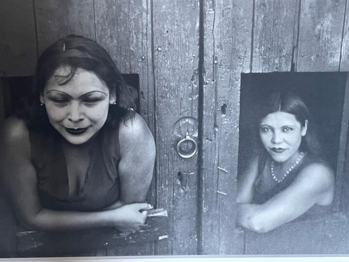 Photographie intitulée "Cuauhtemoctzin Stre…" par Henri Cartier Bresson, Œuvre d'art originale, Photographie argentique