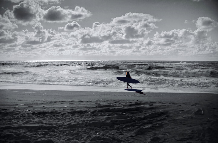 "Surfeuse aux cheveu…" başlıklı Fotoğraf Henri Odabas tarafından, Orijinal sanat, Analog Fotoğrafçılık