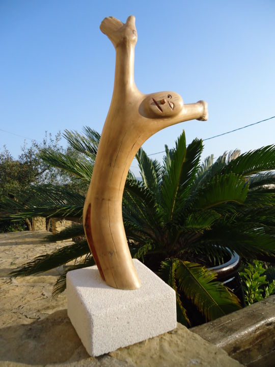 Sculpture titled "Le Ravi" by Henri Degracia, Original Artwork, Wood