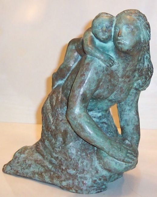Sculpture titled "Labor de Madre" by Henrika Vidal, Original Artwork