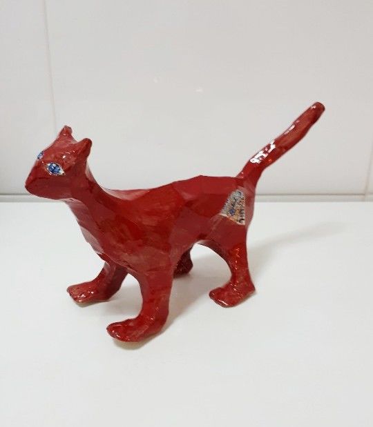 Scultura intitolato "Cat 2" da Heyoung Lee, Opera d'arte originale, Ceramica