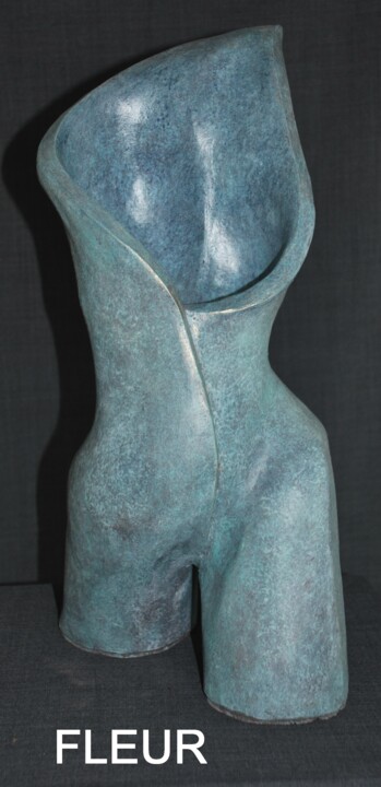 Скульптура под названием "fleur" - Helene Gobin Langlais, Подлинное произведение искусства, Терракота