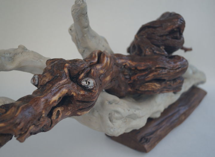 Sculpture titled "surgit du néant" by Luc Morin, Original Artwork, Wood