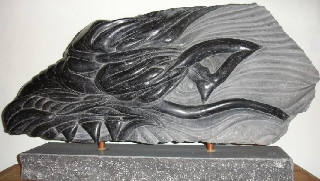 Скульптура под названием "Dragon head" - Paul Holbrecht, Подлинное произведение искусства, Камень