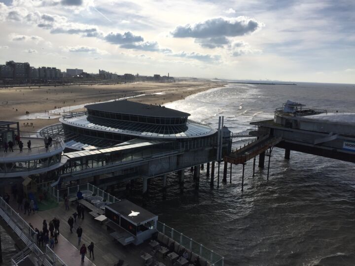 Photographie intitulée "Scheveningen Pier" par Hubertine Langemeijer, Œuvre d'art originale, Photographie non manipulée