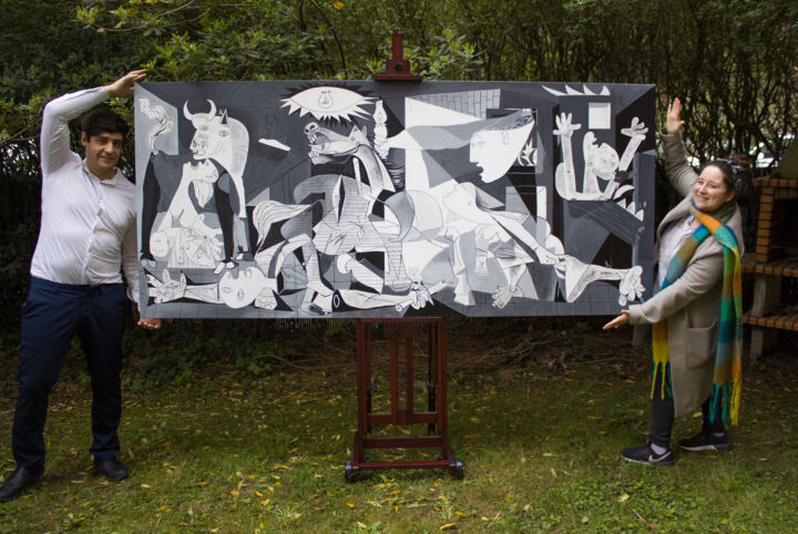 Painting titled "Guernica (Pablo Pic…" by Igor Aranaz, Original Artwork, Oil Mounted on Wood Stretcher frame