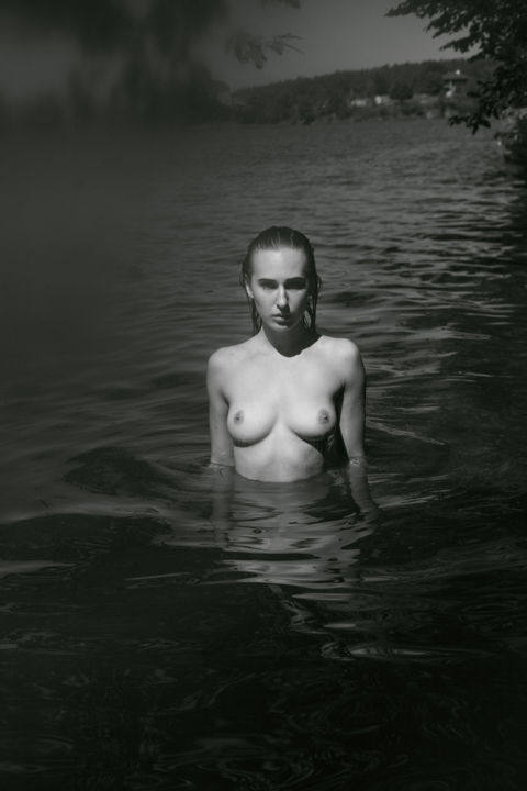 摄影 标题为“Bathing 4” 由Igor Topolenko, 原创艺术品, 数码摄影