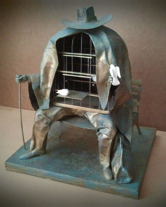 Sculpture titled "Terapeuta II" by Ilario Massetti, Original Artwork, Paper maché