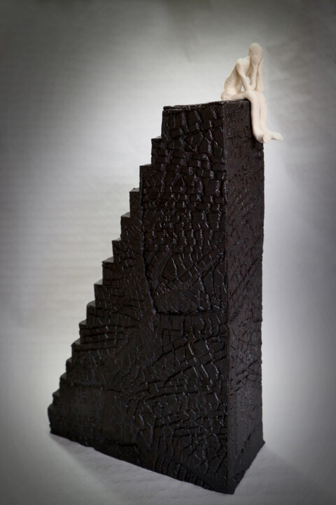 Sculpture titled "Escaleras" by Iñaki San, Original Artwork, Clay