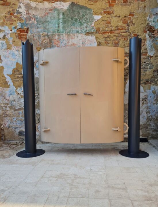 Design intitolato "Hanging G-cupboard" da Robert Van Den Herik, Opera d'arte originale, Mobili