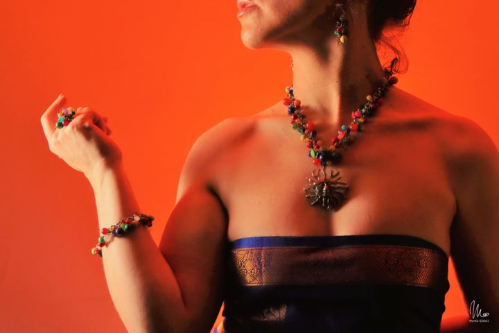 Design intitulada "Collier "Surya" pen…" por Myntis - Les Semi Précieuses, Obras de arte originais, Jóias