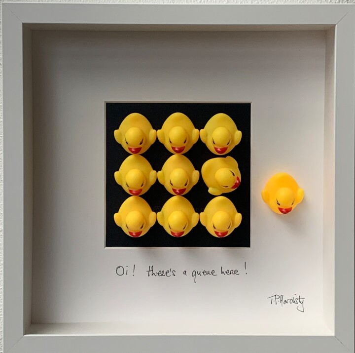 Collagen mit dem Titel "Oi ! There's a queu…" von Tp Hardisty, Original-Kunstwerk, Collagen Auf Karton montiert