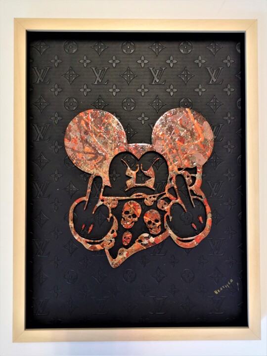 Скульптура под названием "Mickey Mouse x Loui…" - Brother X, Подлинное произведение искусства, Пластмасса Установлен на Дере…