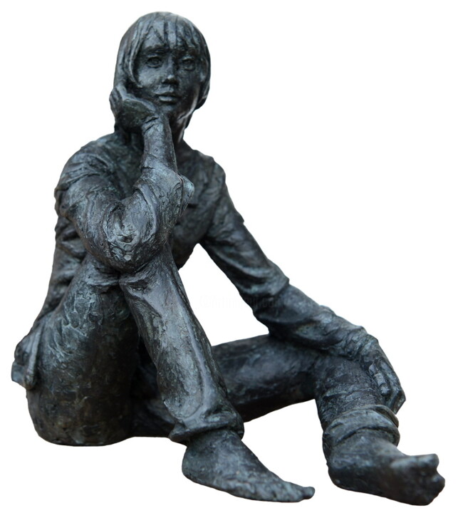 Sculpture titled "Mädchen sitzend" by Gerhard Ploner, Original Artwork, Bronze