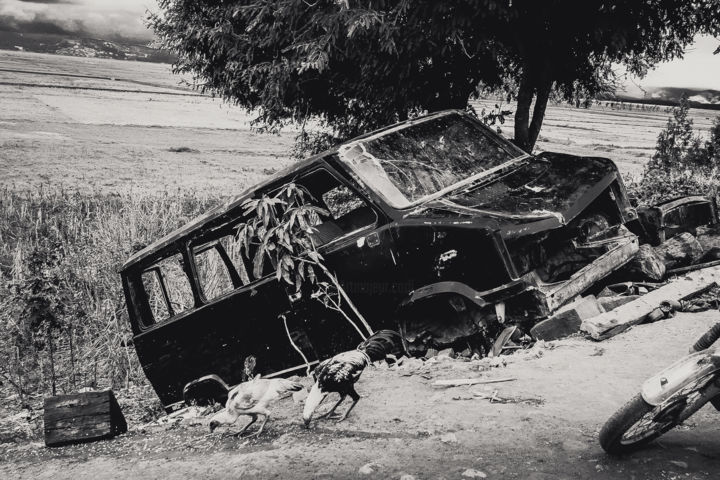 Photographie intitulée "abandoned" par Foto Chut, Œuvre d'art originale