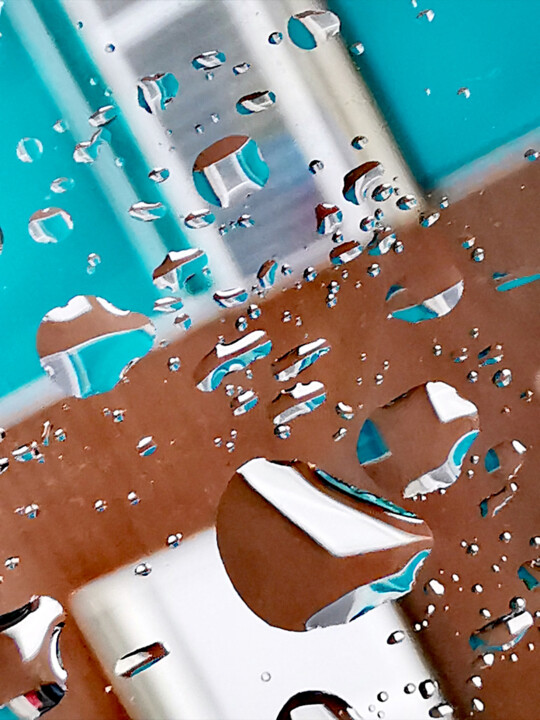 Photographie intitulée "Raindrops like Choc…" par Ingrid Blaurock, Œuvre d'art originale, Photographie numérique