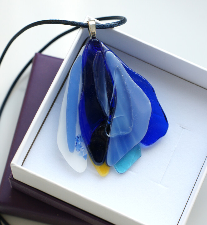 Design getiteld "Синий крокус Blue c…" door Irina Dotter, Origineel Kunstwerk, Juwelen