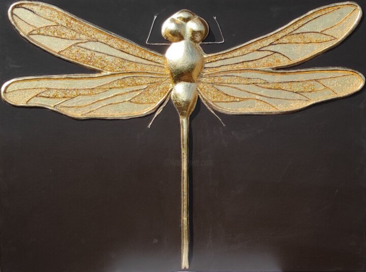 Sculpture titled "Dragonfly love" by Irina Tkachenko (iraHAPPYart), Original Artwork, Plaster Mounted on Wood Stretcher frame