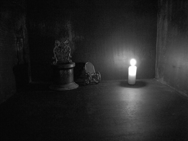 Photography titled "Dark room" by Irvin Grassi, Original Artwork, Digital Photography