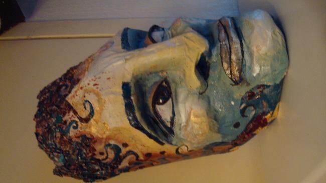 Sculpture titled "masque de roi" by Isabelle Leroux, Original Artwork