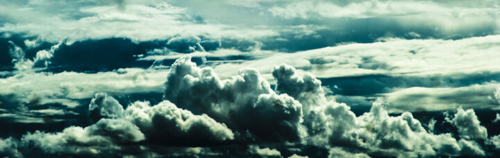 Фотография под названием "Clouds" - Iskander Sevara, Подлинное произведение искусства, Цифровая фотография
