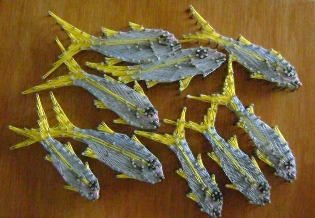 Arte textil titulada "yellow goat fishes" por Ita Mercera, Obra de arte original, Otro