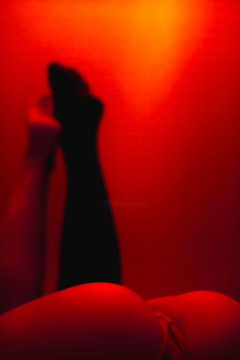 Fotografie mit dem Titel "Red room 2/3" von Ivan Ponomarevsky, Original-Kunstwerk, Digitale Fotografie