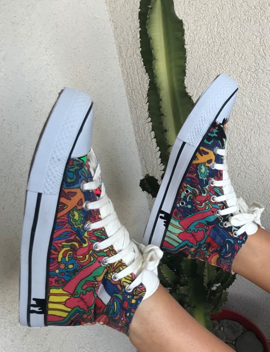 Peinture intitulée "Chaussures personna…" par Ivan De Nîmes, Œuvre d'art originale, Acrylique