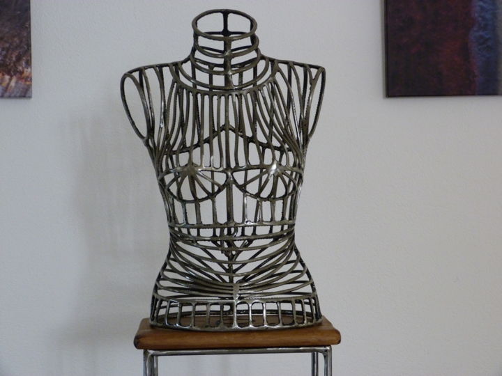 Sculpture titled "WOMAN AMAZONE" by Jack Metal 06, Original Artwork, Metals