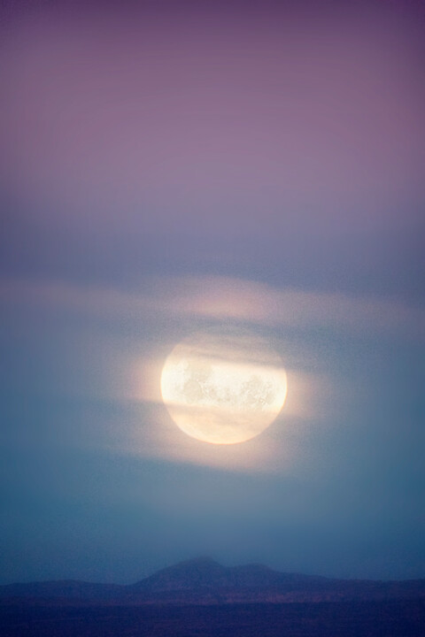 Photography titled "Lunar Haze" by Jade Holing, Original Artwork, Digital Photography